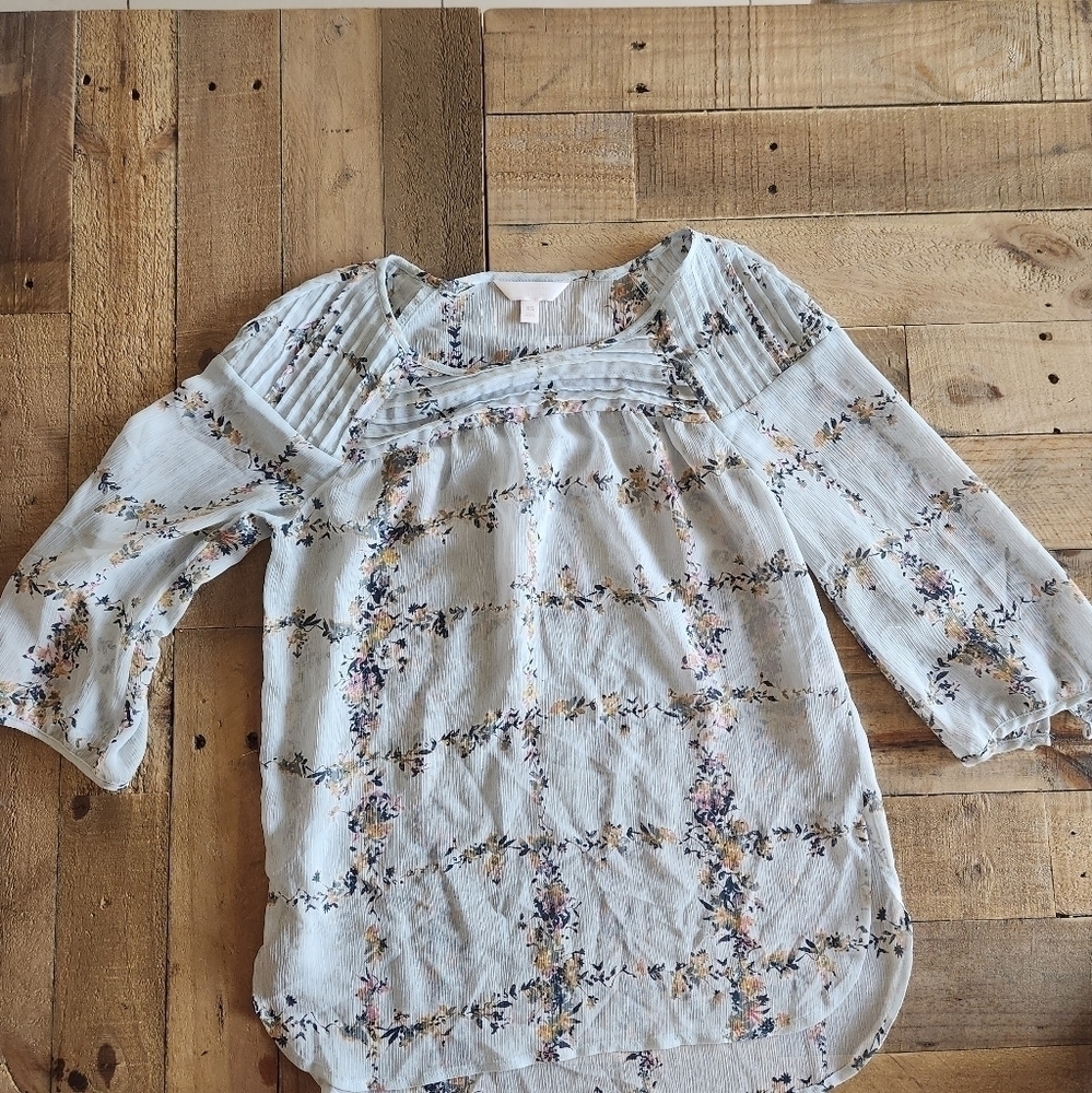 LAUREN Conrad Chiffon Light Blue Floral Top Blouse. SIZE XS - Picture 7 of 7